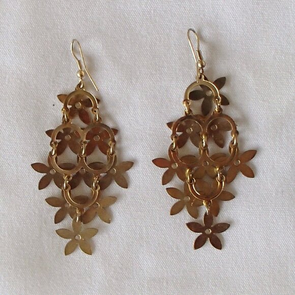 Earrings Beautiful Shiny Glittery Gold-Tone Floral Drop Dangling Pre-Owned Nice - Picture 4 of 5